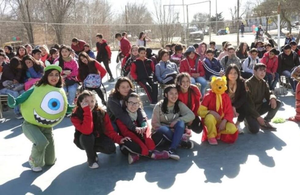 Inauguraron el renovado Playón Deportivo del IPEM 316