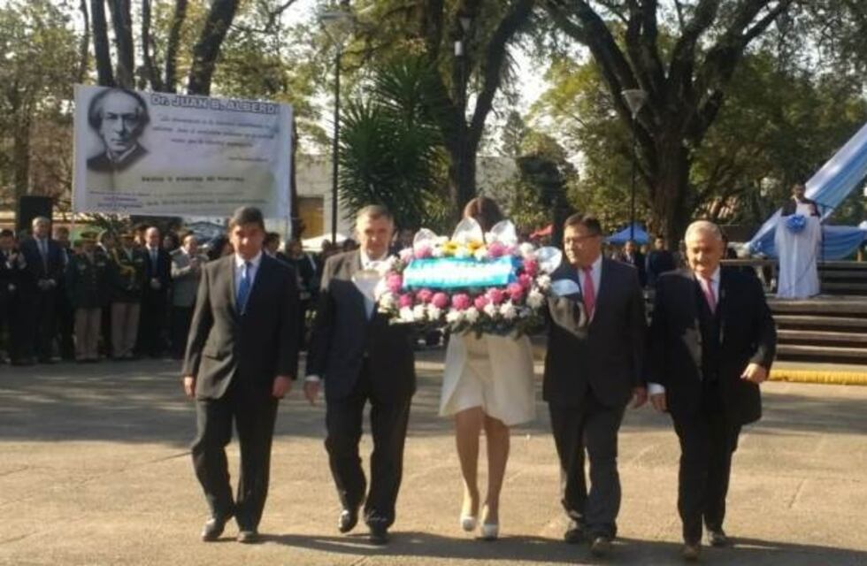 Jaldo encabezó el acto en conmemoración del nacimiento de Alberdi