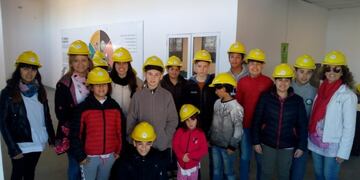 Escuela Especial 501 de visita en la Planta de Separación de Residuos (prensa municipalidad)