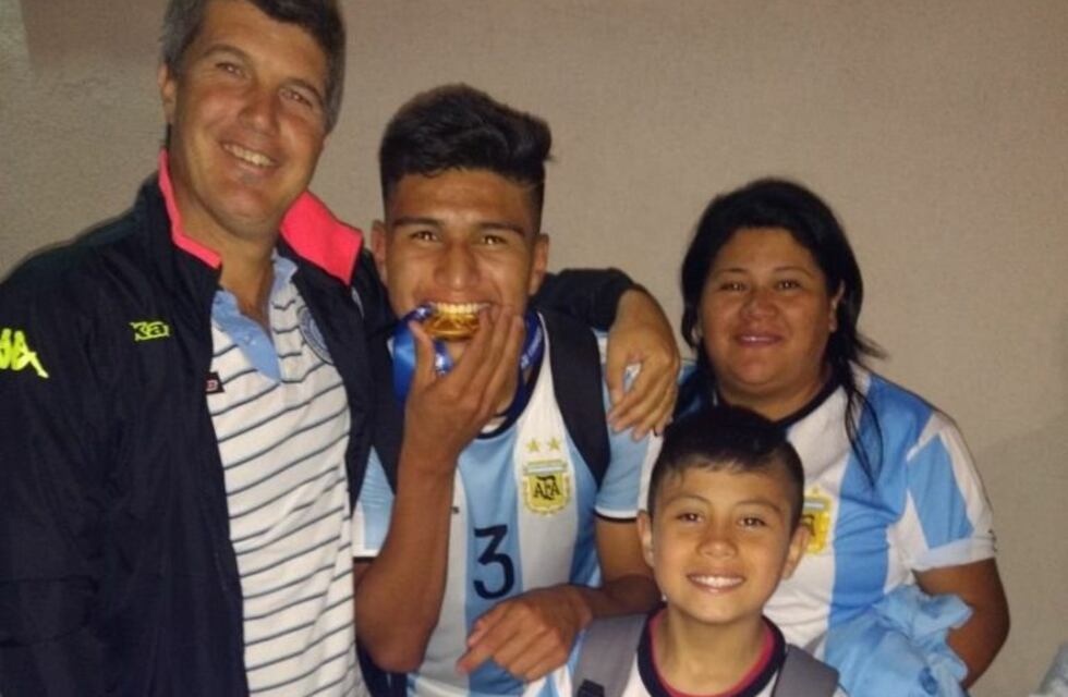 La Sub-15 campeona del Sudamericano, con gol Pirata