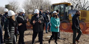 Alderetes: Manzur y Jaldo visitaron la urbanización del Barrio Antena\u002E (SECPT)