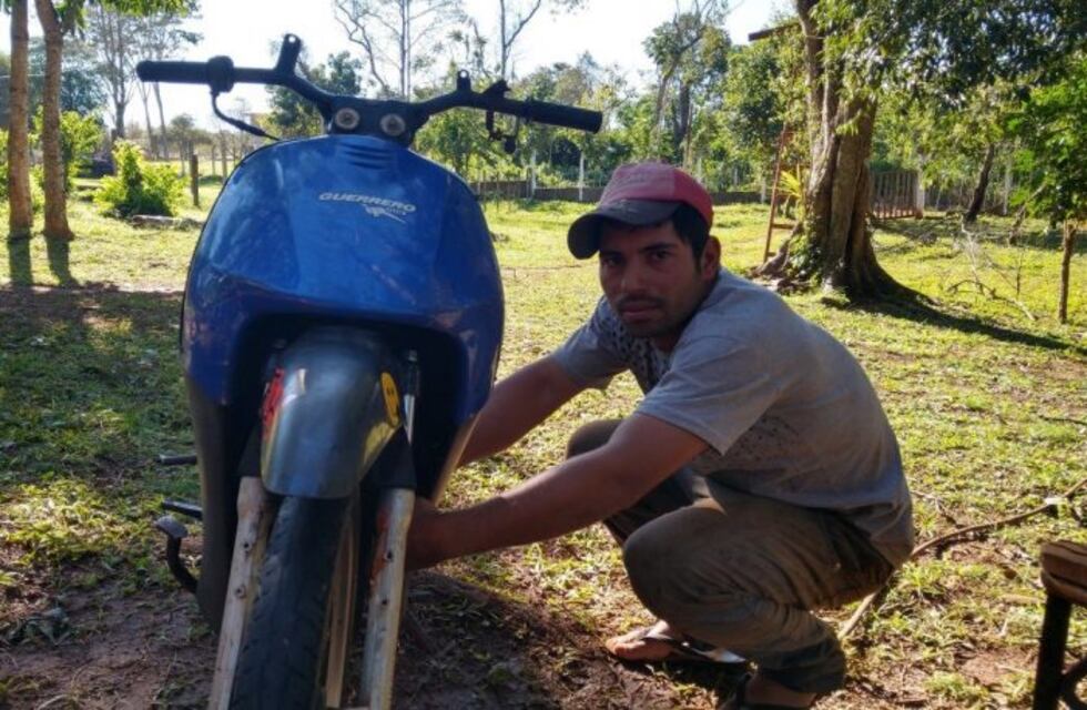 Joven denuncia que legalmente no existe y que se encuentra indocumentado