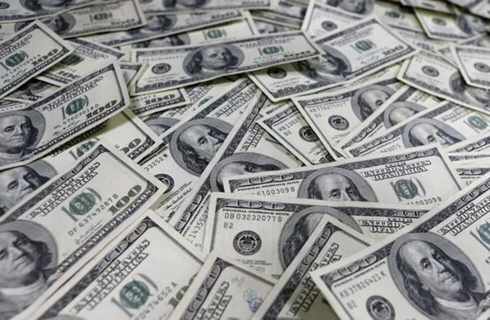 El dólar cerró en 18,02 pesos, dos centavos por debajo del máximo histórico