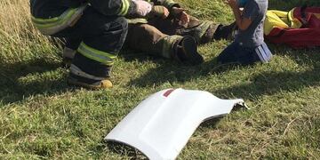Accidente en Madariaga, bomberos juegan con niño (Foto:Instagram/@bomberosmadariaga)