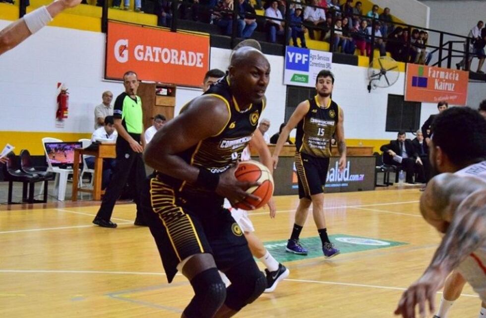 Olímpico fue goleado por Comunicaciones y se quedó afuera del Súper 20