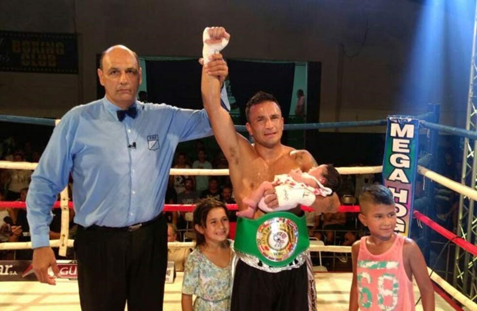El rosarino Rubén López defendió por primera vez el título Latino Plata del Consejo Mundial de Boxeo