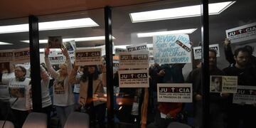 Familiares de las víctimas de la tragedia de Once\u002E