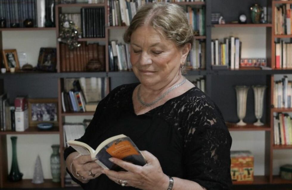 Conversatorio "Mujeres y Escritura" en el Colegio de Escribanos