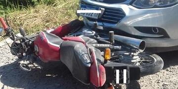 accidente moto y auto
