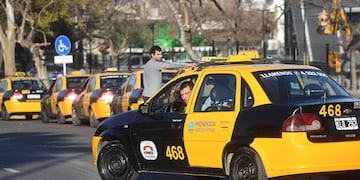 Trabajadores y dueños de taxis alertaron por el incremento de inseguridad en Mendoza
