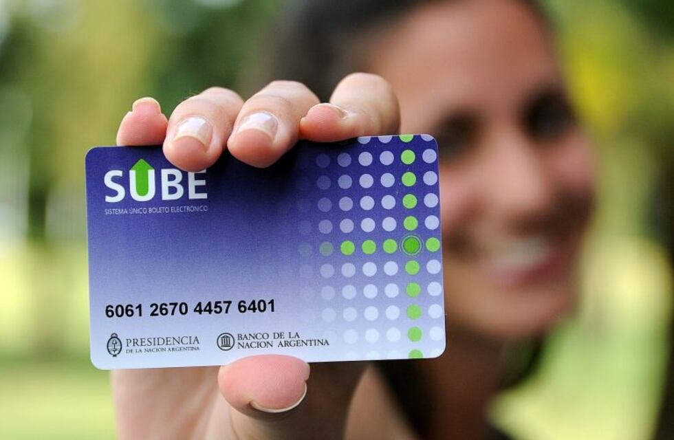 En los próximos meses los colectivos de la empresa Serodino aceptarán la tarjeta Sube como medio de pago