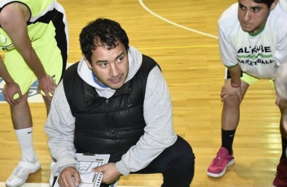 "Topa" Carbonell será DT de Ateneo y regresa Franco Percello