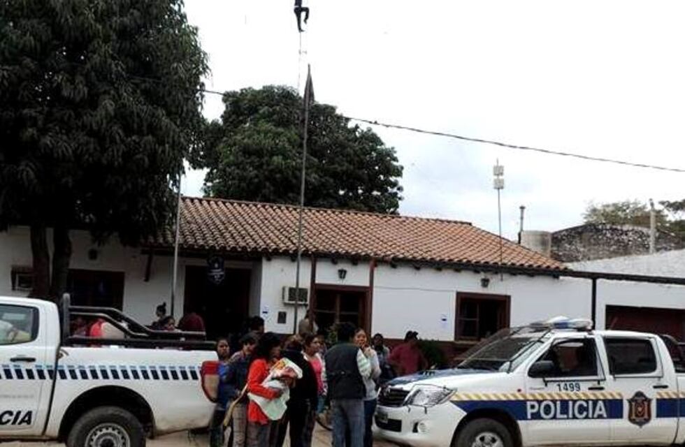 Salta: denuncian violaciones en la Comisaría de Embarcación
