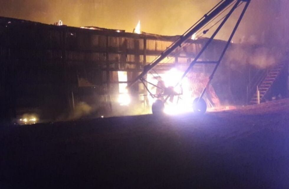 Importante incendio en la planta de cereales de Cargill en Bernardo Larroudé