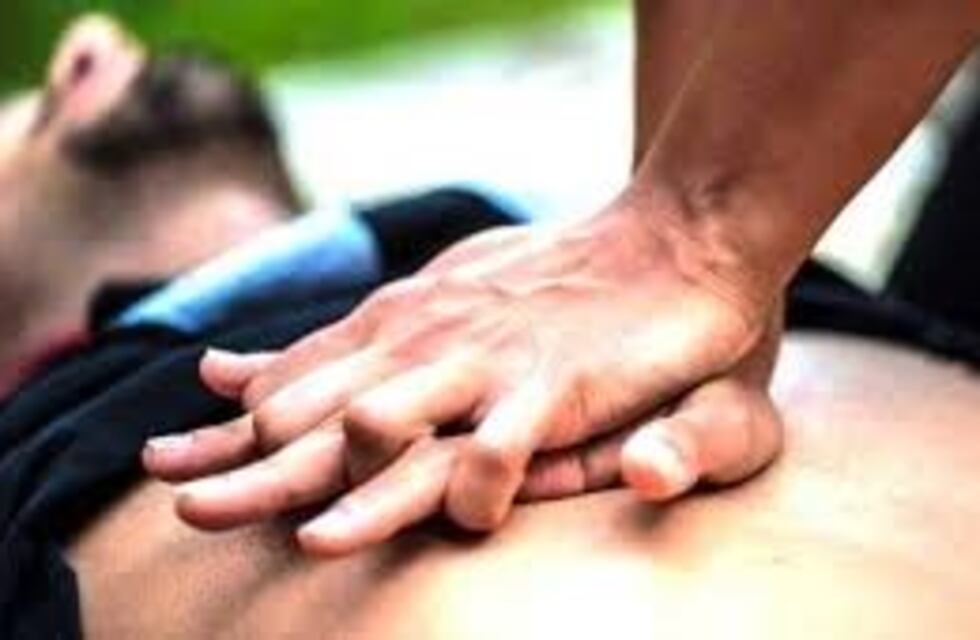 Un policía y un guardavidas salvaron una vida en Paraná