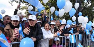 Miles de tucumanos se volcaron a las calles para participar de la celebración por el Día de la Independencia\u002E