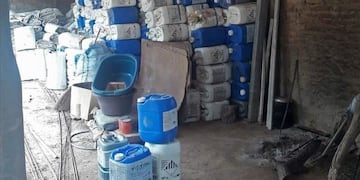 Vendían bidones con restos de veneno a la comunidades aborígenes del Chaco salteño (El Tribuno)