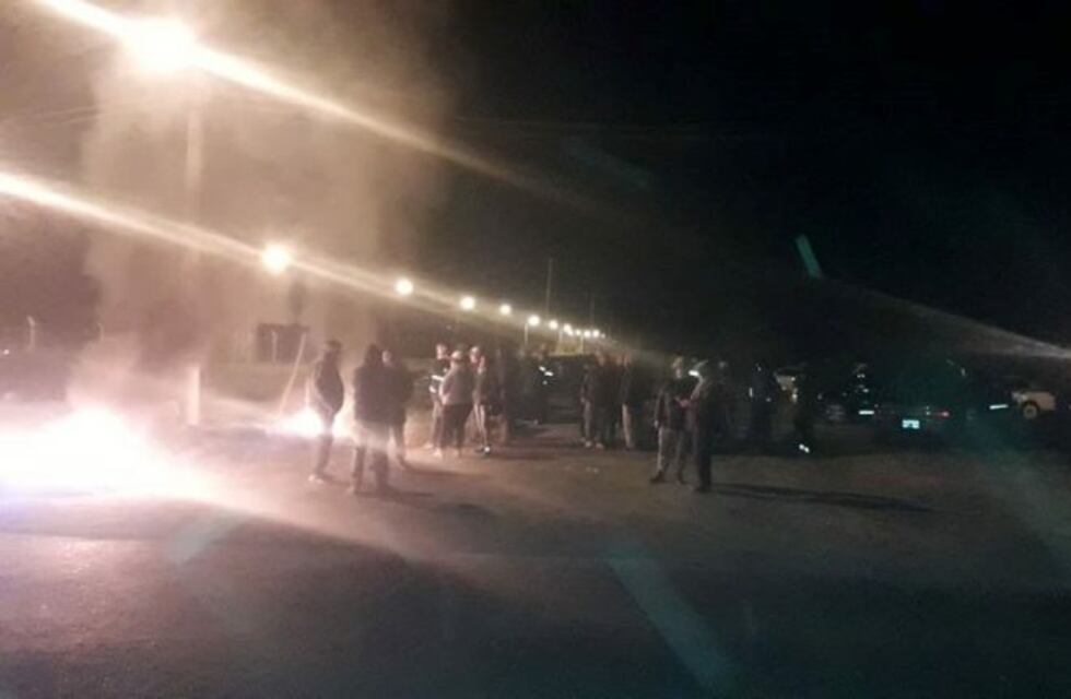 Camioneros bloquearon las principales arterias nicoleñas por el paro