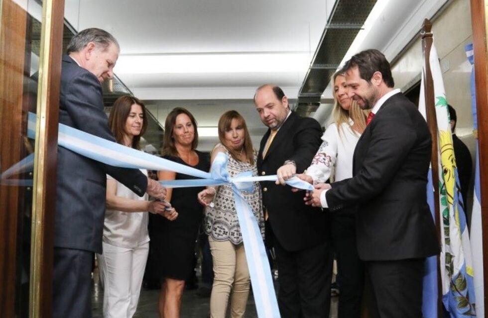 Nanclares: "Sería positivo sumar una mujer a la Corte"