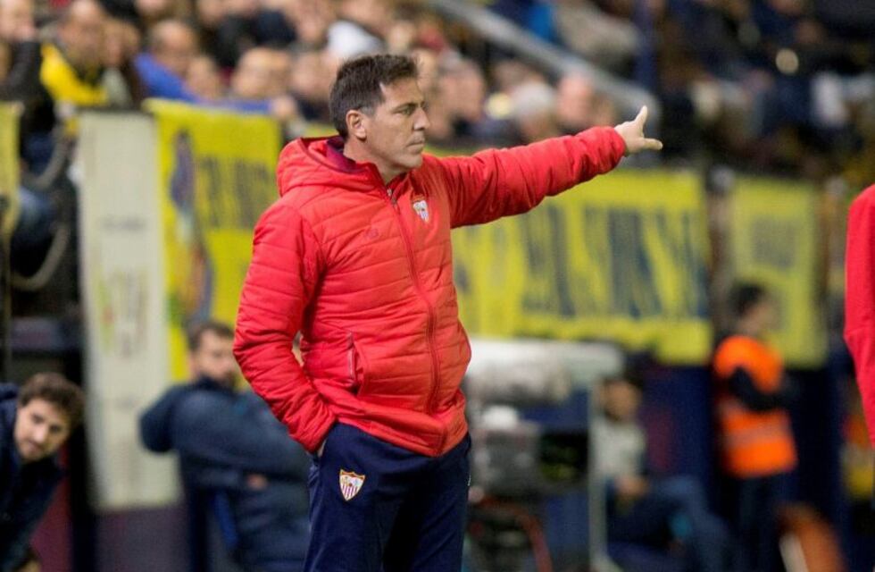 Newell's y River entraron a la cancha con un mensaje especial para Berizzo y Zamora