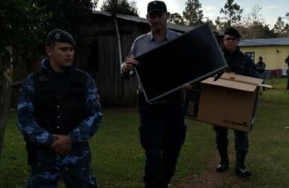 Robó 90 mil pesos a un jubilado y se compró una moto y una TV