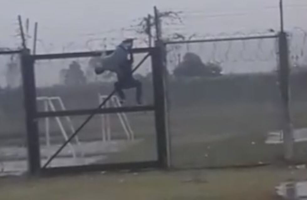 Video: así intentó escaparse un interno de la cárcel de Bouwer