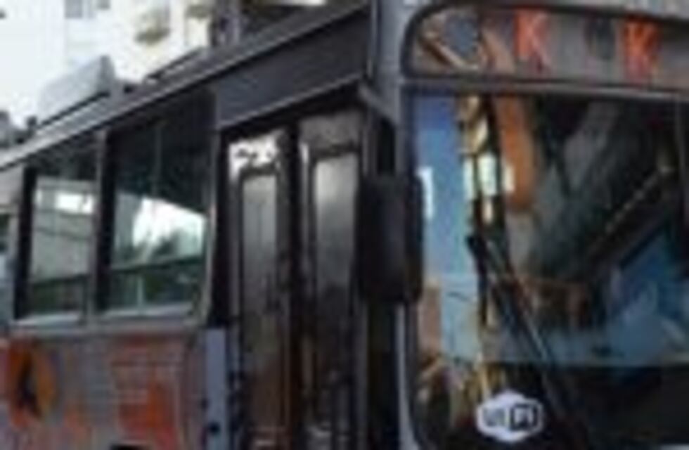 Las líneas 131, 132, K y 143 cambiaron sus paradas sobre San Juan desde Laprida hasta Entre Ríos.