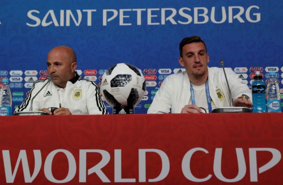 Sampaoli: el técnico que se apoyó en su vecino Franco Armani para llegar a octavos