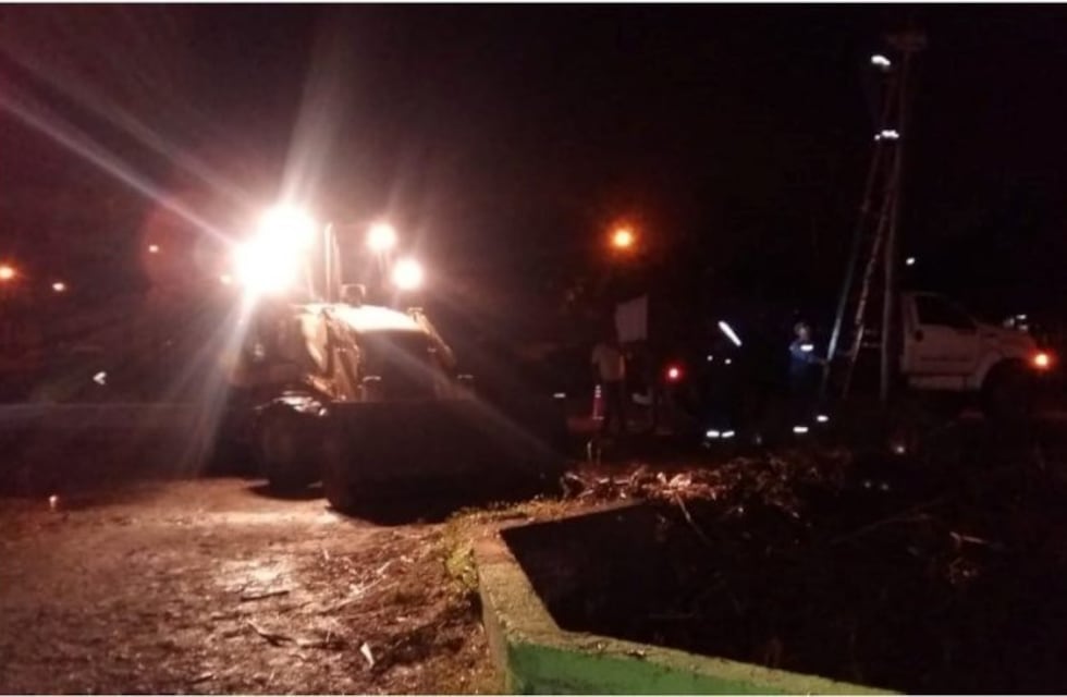 En Palpalá desbordó un arroyo y afectó a cuatro familias