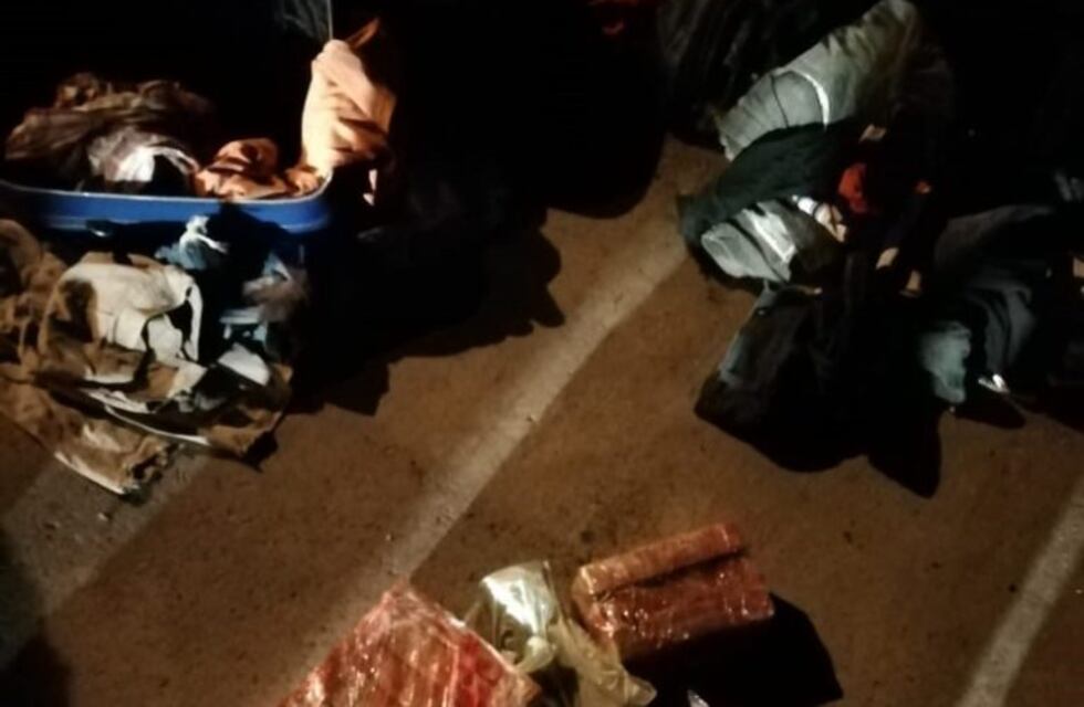 Secuestraron 13 kilos de marihuana que transportaban en valijas