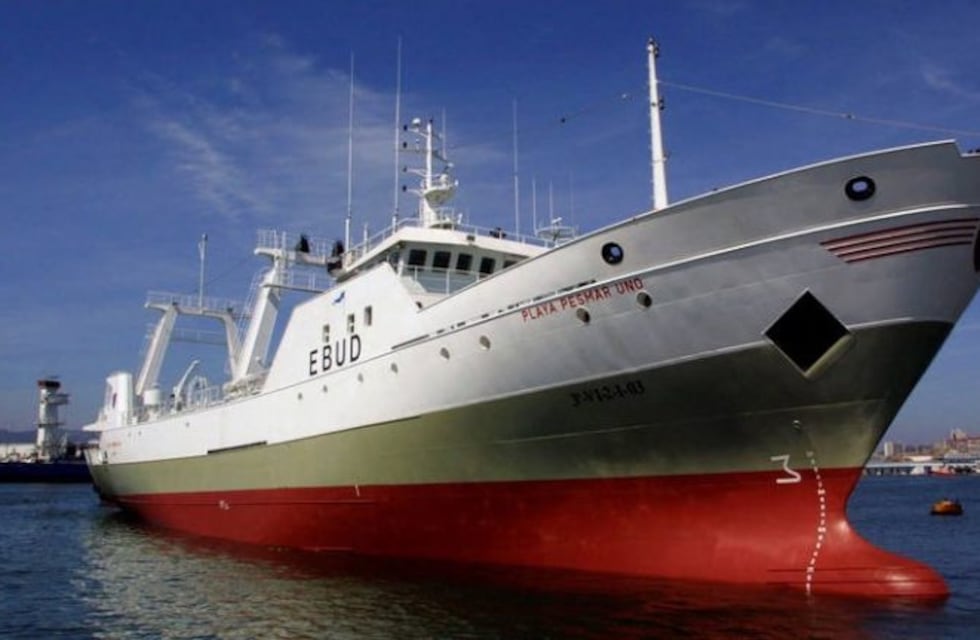 La presencia asiática desplaza a los españoles en el mar y en el puerto