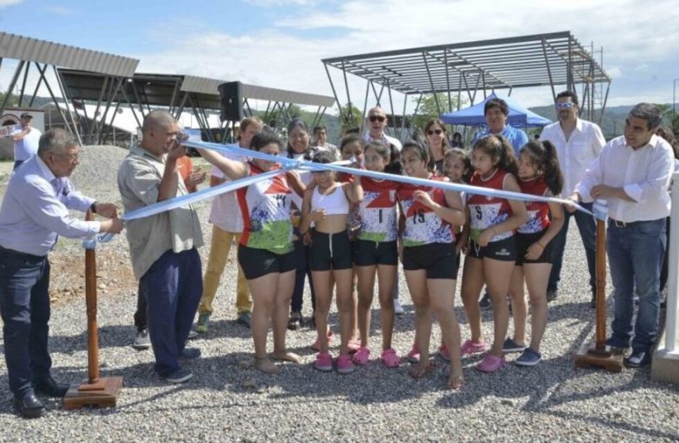 Jujuy ya cuenta con un polideportivo de arena con medidas reglamentarias