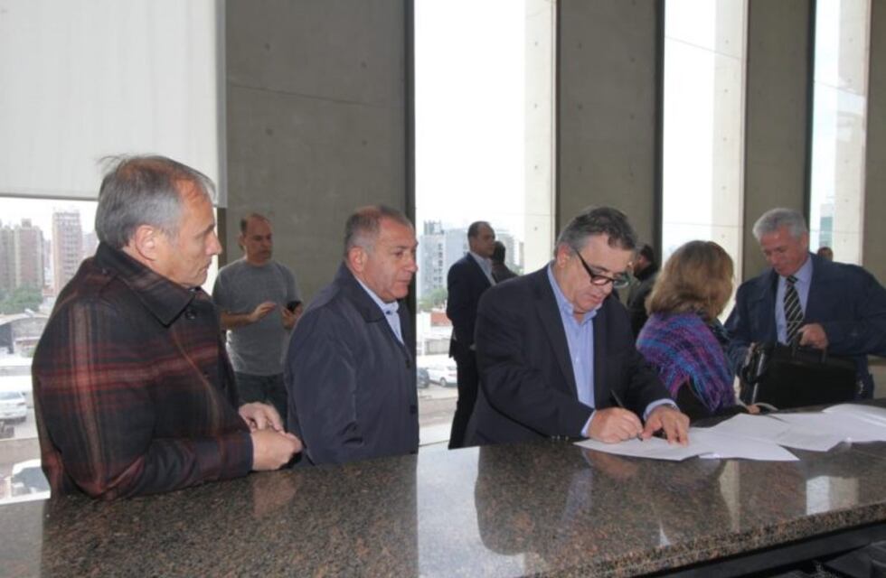Negri y Juez pidieron en la Justicia acelerar una denuncia contra Manuel Calvo