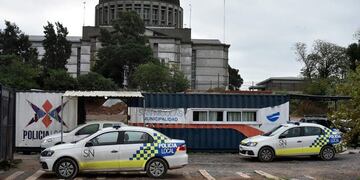 Como primera medida, se dispuso el traslado de la Policía Local\u002E (Archivo)
