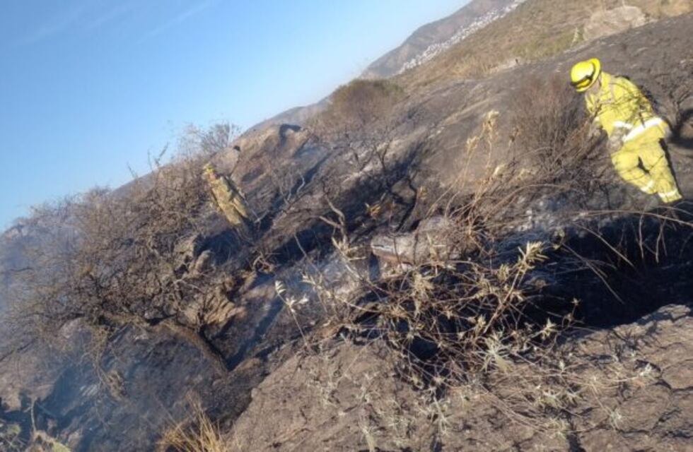 Carlos Paz: sofocaron un incendio en Barrio Altos del Valle