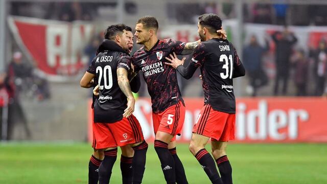 Milton Casco puso el 1-0 para River