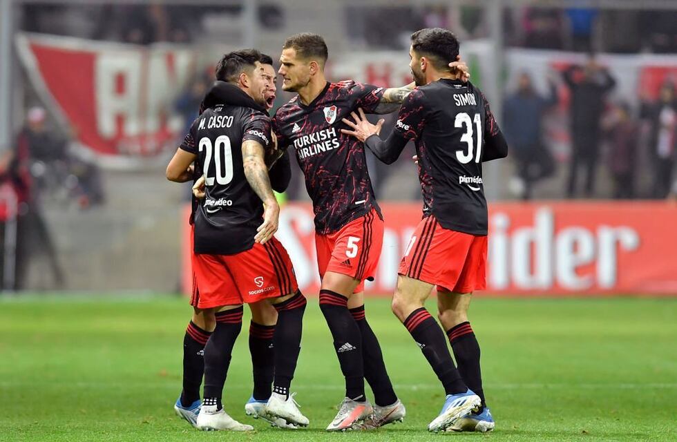 River goleó a Barracas Central por 3-0 y enfrentará a Defensa y Justicia en octavos de Copa Argentina