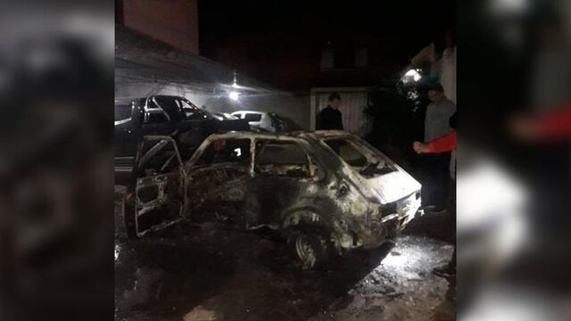 Ella sospecha que fue el ex el que incendió su coche.