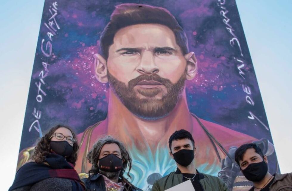 “Messirve para la selfie”: la convocatoria para sacarse fotos con el mural de la Pulga