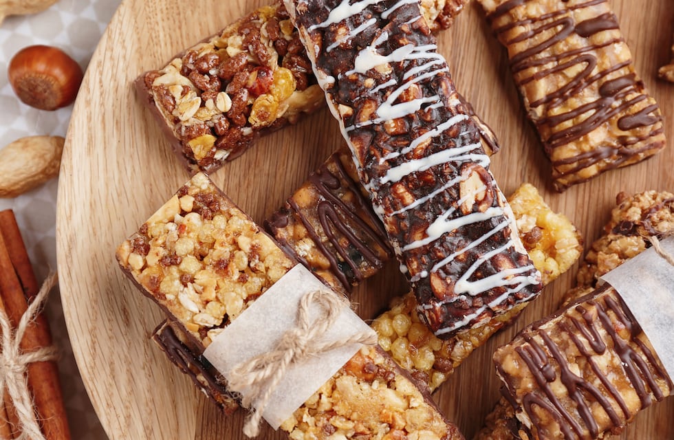 Cómo hacer barritas de cereal caseras: receta fácil con solo 7 ingredientes y mucho más saludables