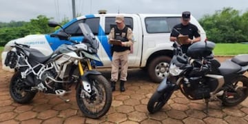 Puerto Iguazú: recuperan dos motocicletas que intentaban ser trasladadas ilegalmente hacia Paraguay.