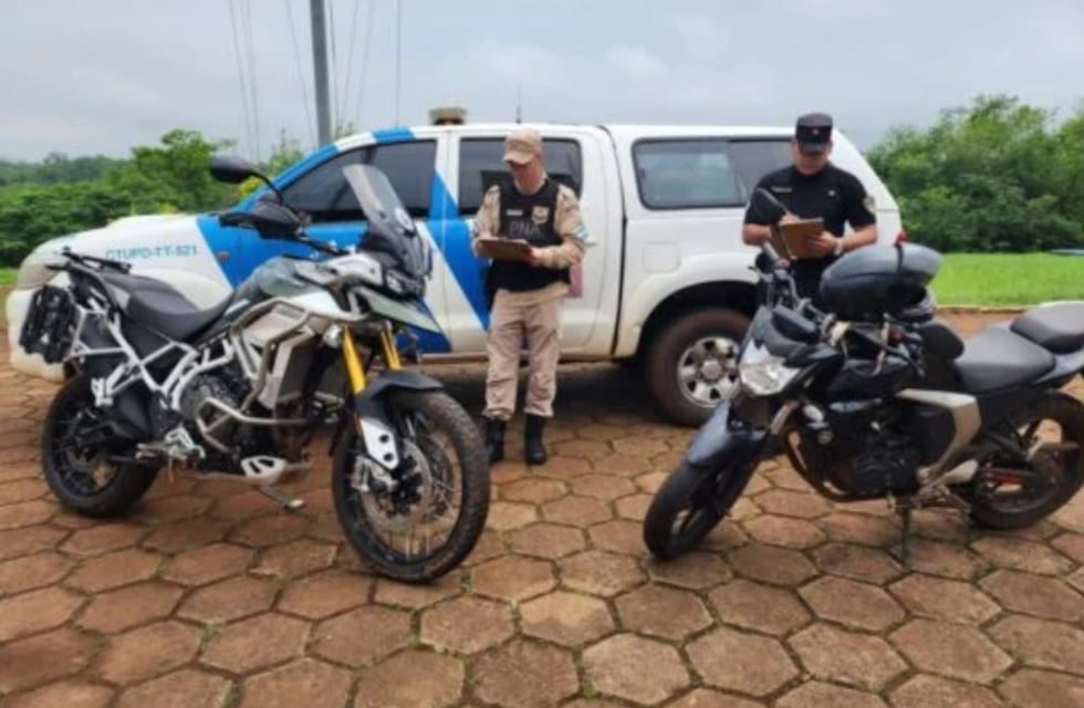 Puerto Iguazú: recuperan dos motocicletas que intentaban ser trasladadas ilegalmente hacia Paraguay