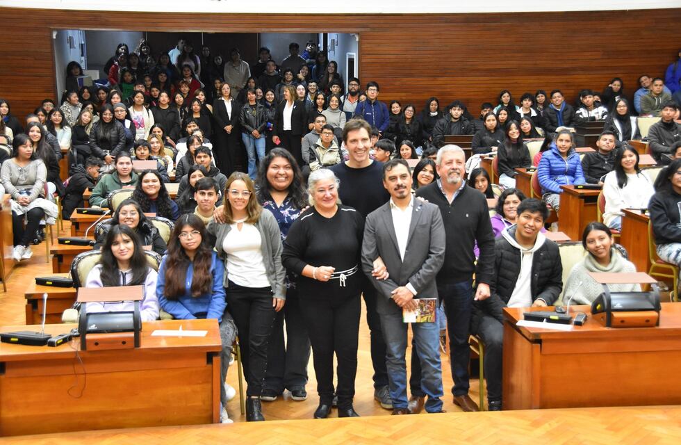 Estudiantes universitarios pudieron conocer la Legislatura de Jujuy