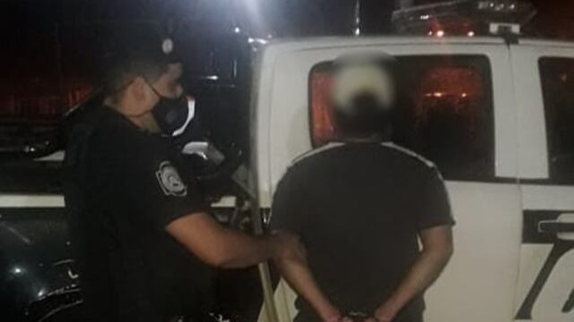 La víctima relató que tras violar la prohibición de acercamiento, el violento amenazó con golpearla.