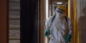 Tras registrar los casos de Covid-19, desinfectaron el geriátrico y los alrededores (Municipalidad de La Plata)