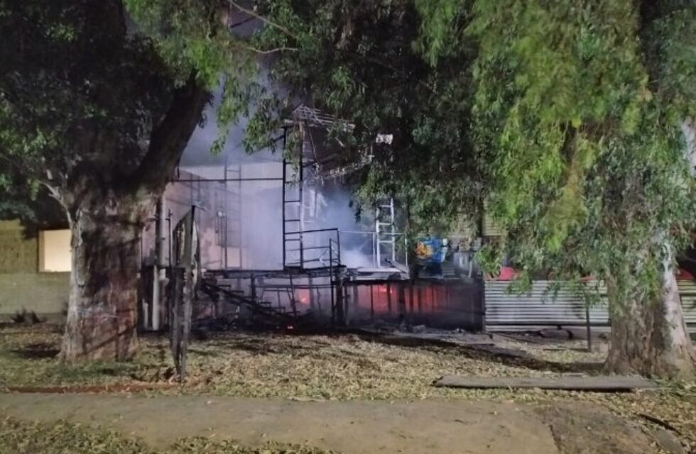 Incendiaron intencionalmente un boliche de Capitán Bermúdez