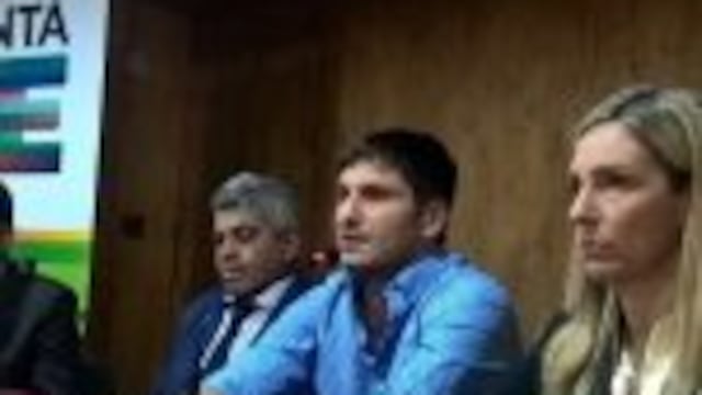 El ministro Maximiliano Pullaro brindu00f3 detalles sobre el nuevo mecanismo junto al fiscal Jorge Baclini y la concejala Maru00eda Eugenia Schmuck.