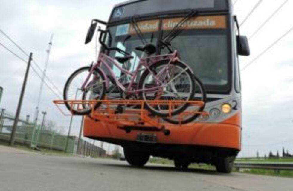 Ante reclamos de vecinos, solicitan modificar y extender el recorrido de la Línea de la Costa