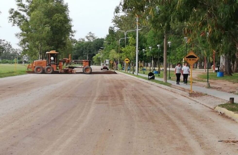 El Municipio coloca reductores de velocidad en la zona del Balneario