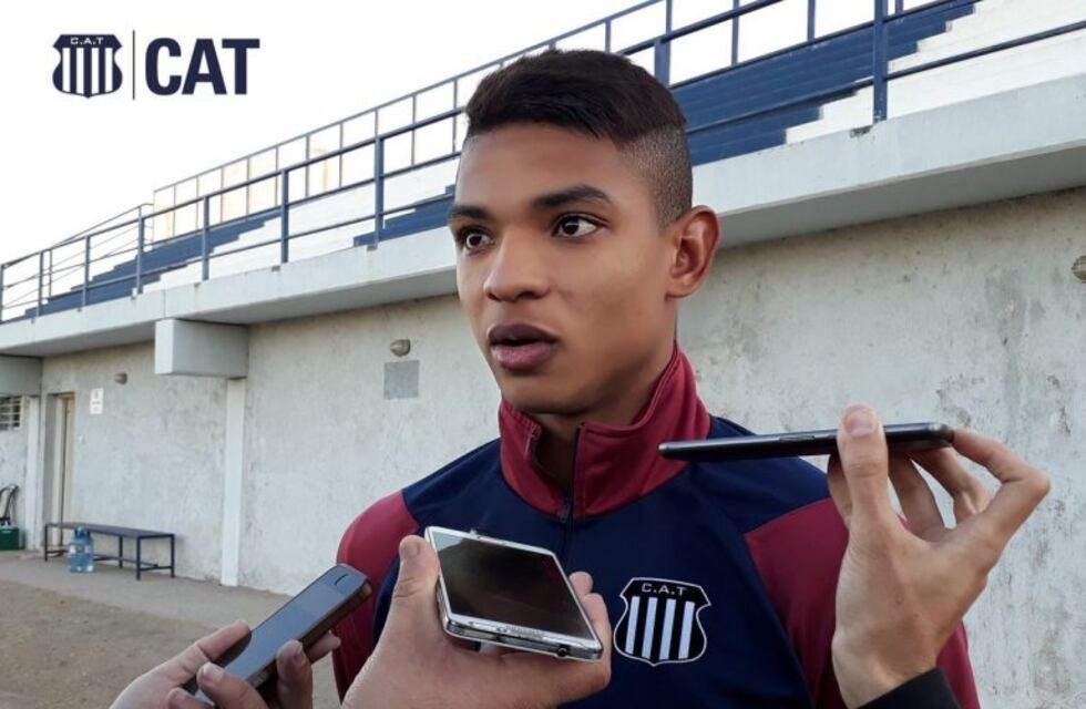 El colombiano Valoyes se presentó en Talleres